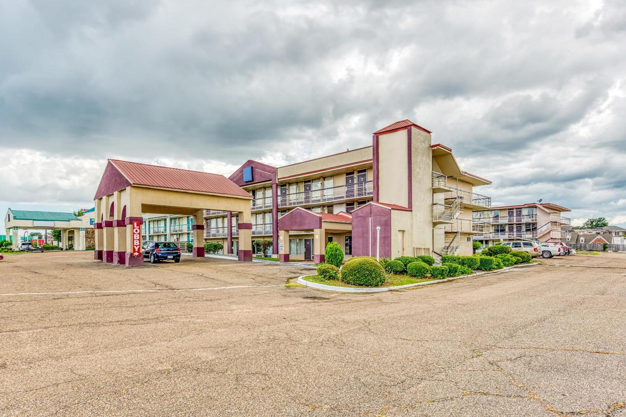 Oyo Hotel Jackson North I-55 Екстер'єр фото