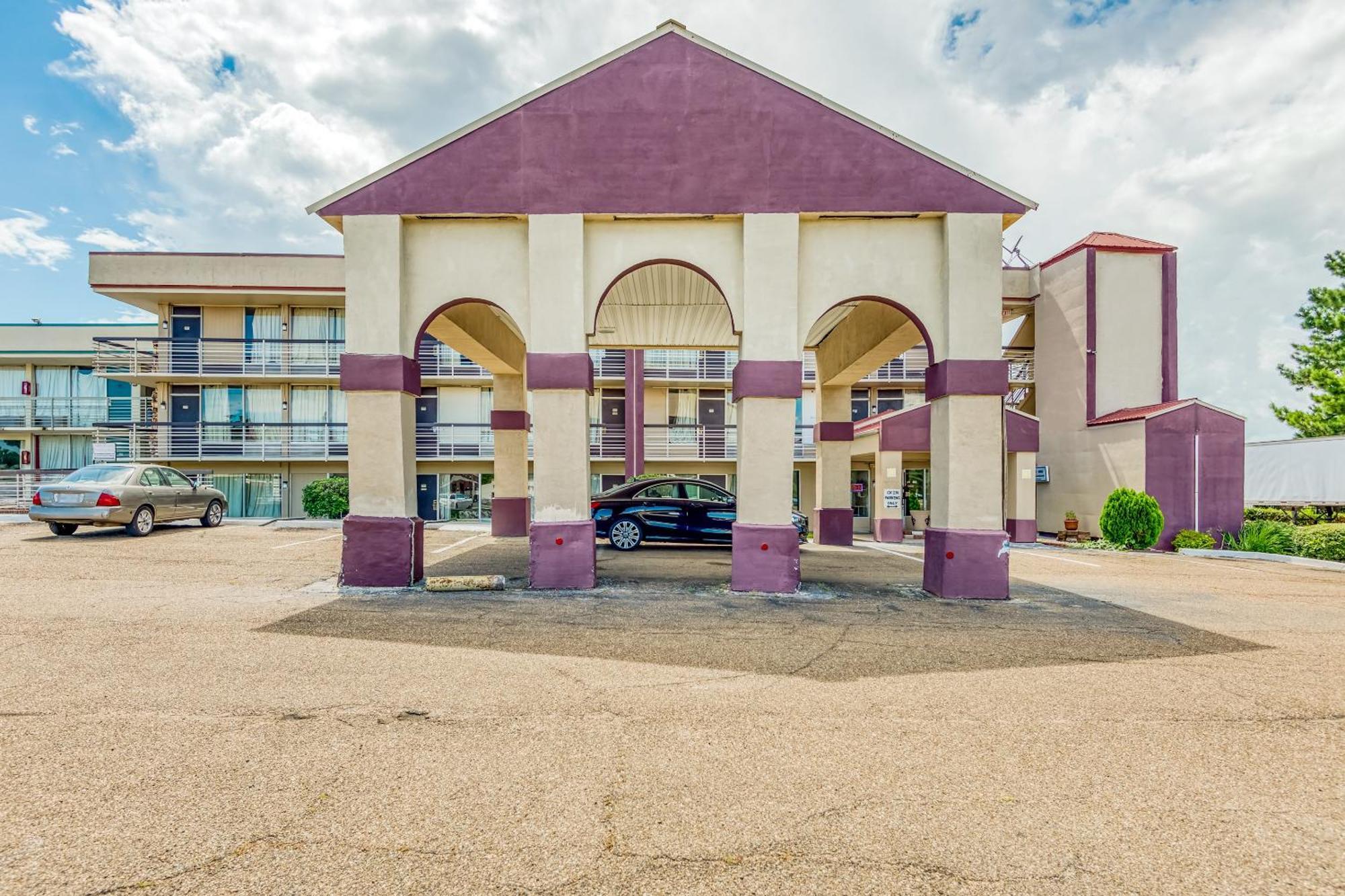 Oyo Hotel Jackson North I-55 Екстер'єр фото