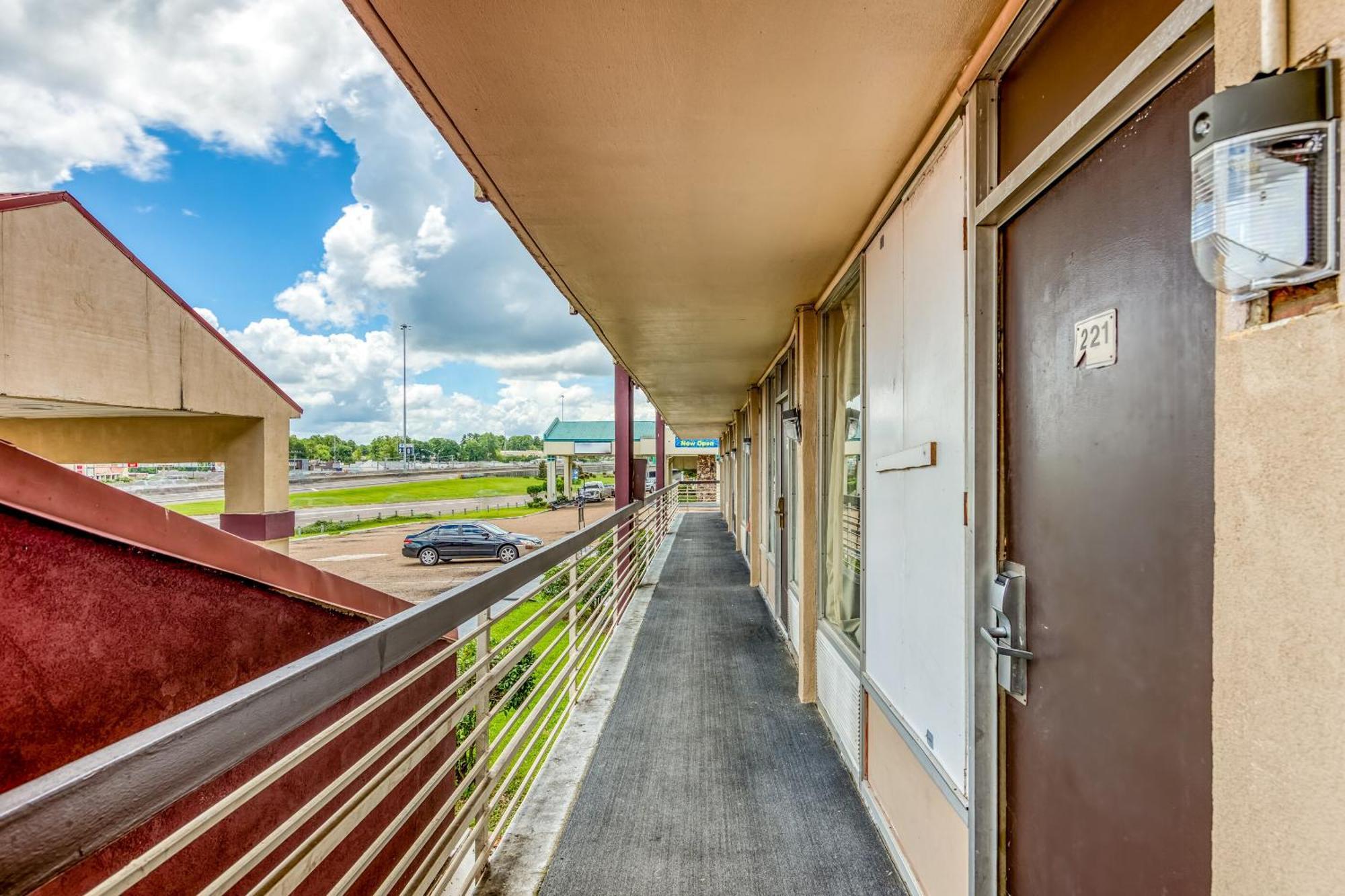 Oyo Hotel Jackson North I-55 Екстер'єр фото