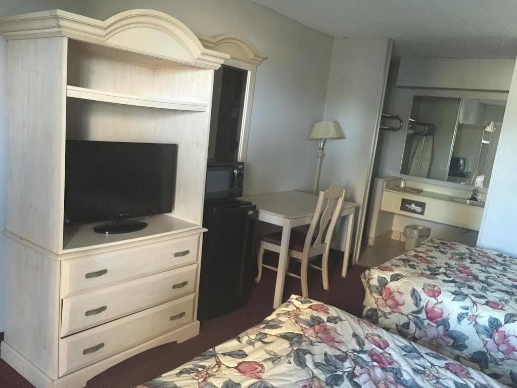 Oyo Hotel Jackson North I-55 Екстер'єр фото